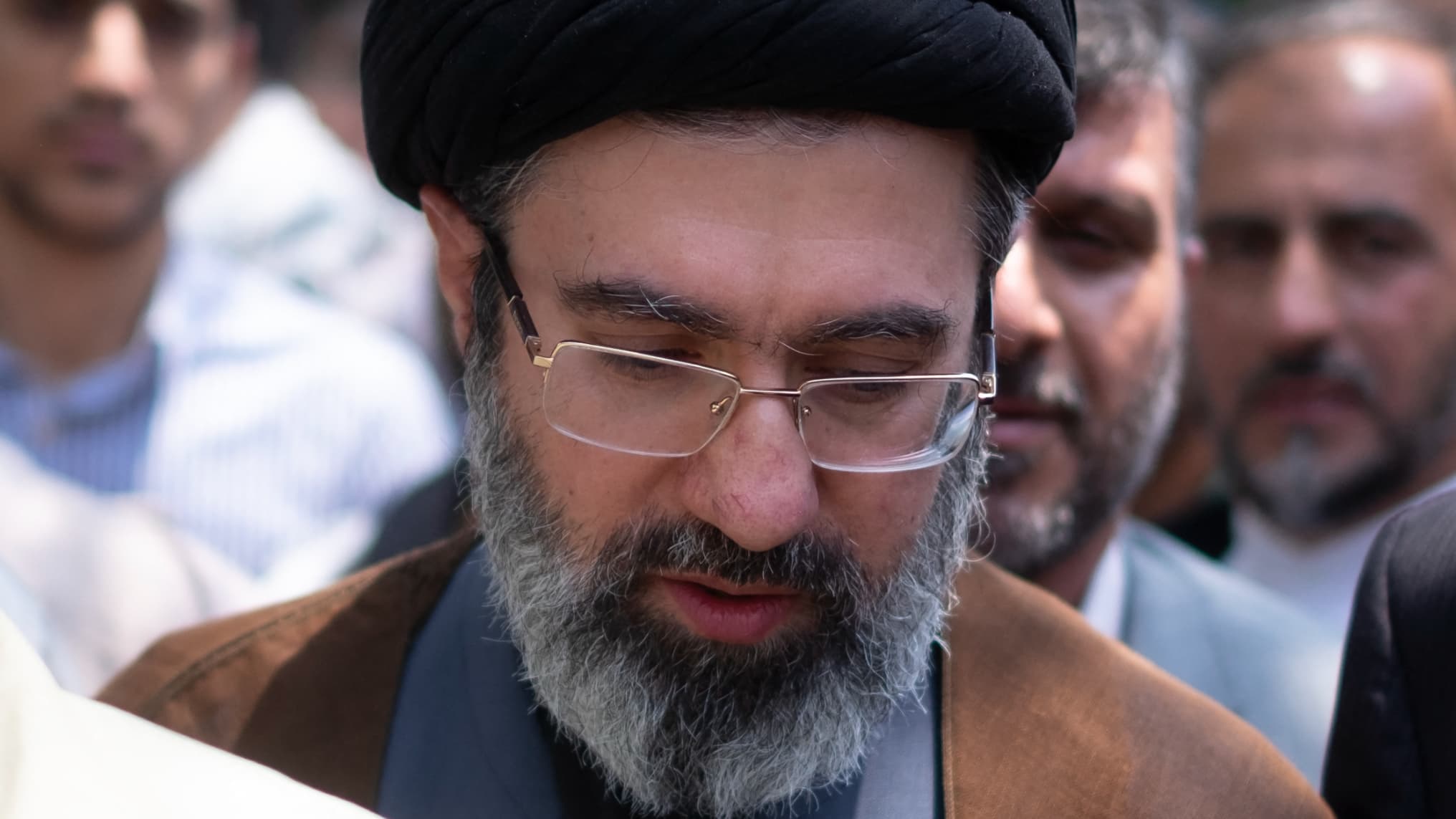 Le fils d'Ali Khamenei, Mojtaba Khamenei, nommé nouveau guide suprême iranien Kép