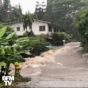 À Hawaï, l’eau déferle déjà dans les rues à cause de l’ouragan Lane