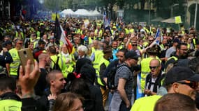 2000 personnes ont manifesté à Reims, où des tensions ont éclaté en marge du cortège. 