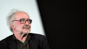 Le réalisateur franco-suisse Jean-Luc Godard lors d'un débat dans le Cinéma des cinéastes à Paris, le 18 juin 2010