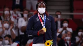 Clarisse Agbégnénou et sa médaille d'or