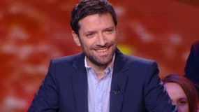 Julien Cazarre sur le plateau de l'émission J+1, sur Canal+.