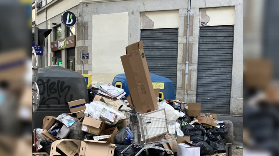 Un exemple de dépôt sauvage dans le quartier de La Guillotière à Lyon