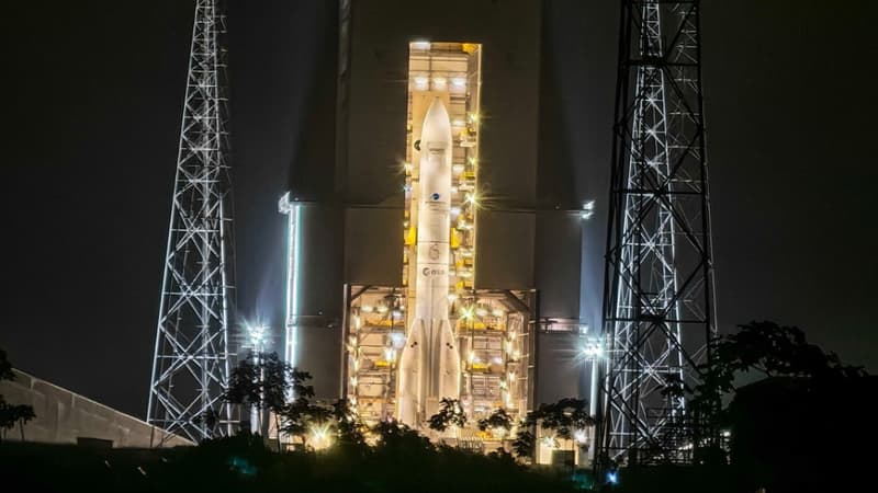 A moins de deux heures du lancement d'Ariane 64, au Centre Spatial de Kourou, l’atmosphère oscille entre pression, calme et "signaux au vert"