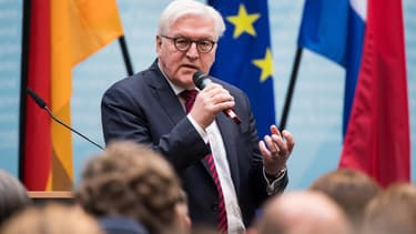Frank-Walter Steinmeier, le ministre des Affaires étrangères allemand, a visiblement apprécié le discours de Theresa May.
