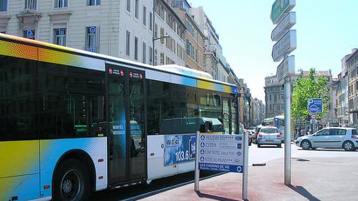 Deux jeunes gens ont détourné un bus à Marseille, pour aller se faire soigner à l'hôpital après une rixe. (Photo d'illustration)