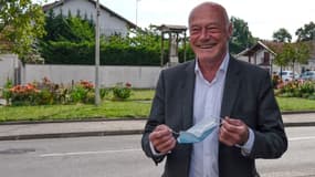 Alain Rousset à Pessac, près de son bureau de vote lors du premier tour des élections régionales le dimanche 20 juin 2021
