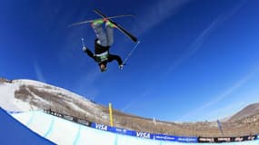 Le Français Kevin Rolland, à l'entraînement avant les finales du Grand Prix des Etats-Unis, comptant pour la Coupe du monde de ski freestyle half-pipe, le 2 février 2013 à Park City