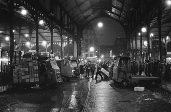 Le marché des Halles était installé sous plusieurs pavillons conçus par l'architecte Baltard au 19e.