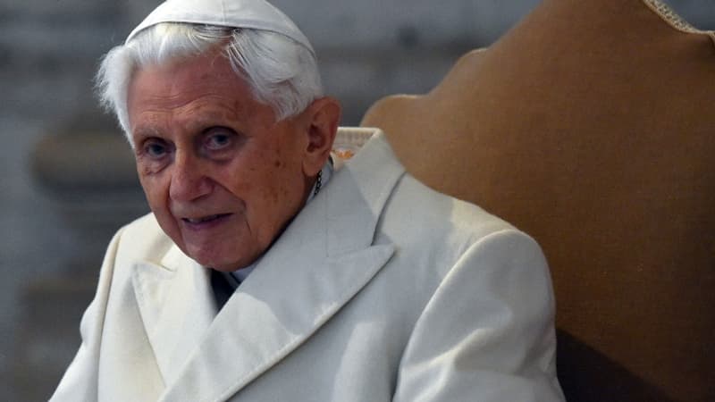 Mort de Benoît XVI: la dépouille du pape émérite exposée aux fidèles à partir de ce lundi