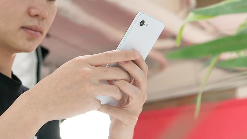 Un utilisateur de smartphone (photo d'illustration).