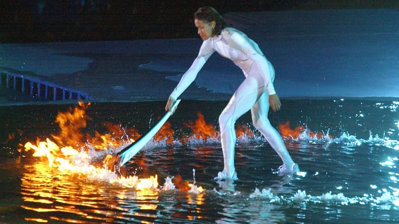 Cathy Freeman lors de la cérémonie d'ouverture des JO 2000