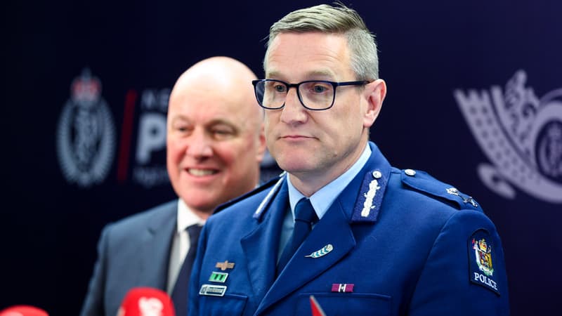 Un ancien chef de la police néo-zélandaise mis en examen pour détention de contenus pédocriminels et zoophiles
