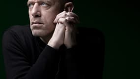 Le militant et avocat franco-palestinien Salah Hamouri pose lors d'une séance photo à Paris, le 20 janvier 2023