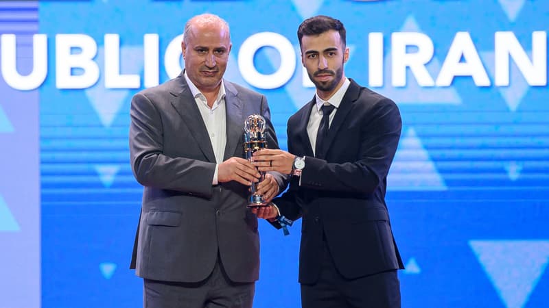 "Une dÃ©cision irrationnelle": l'Iran s'oppose Ã  la tenue d'un "match des fiertÃ©s" LGBTQ+...