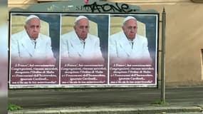 Des affiches contre le pape ont été placardées dans les rues de Rome