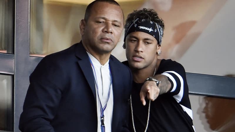 Neymar SR et son fils au Parc des Princes.
