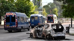 Les forces de l'ordre en intervention dans le quartier de Gresilles, à Dijon, le 15 juin 2020.