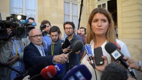Marlène Schiappa répond à la presse le jour de l'ouverture du Grenelle des violences conjugales, le 3 septembre