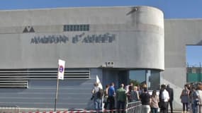 La maison d'arrêt de Nîmes a reçu la visite de Manuel Valls et de Jean-Jacques Urvoas 