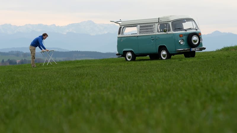 Les Français aiment voyager en camping-cars et vans aménagés.