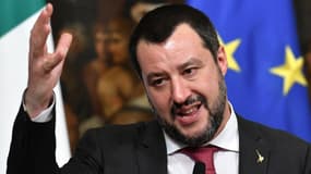 Matteo Salvini a répondu aux informations de La Stampa en parlant d'infox.