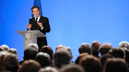 Nicolas Sarkozy, qui a réuni mercredi à l'Elysée les préfets, procureurs généraux, recteurs et inspecteurs d'académie pour leur présenter sa vision de la lutte contre les violences à l'école et contre l'absentéisme scolaire, a de nouveau promis d'être "in