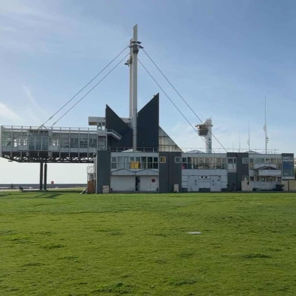 File:Le Havre.Cours de la République.Gare.jpg - Wikimedia