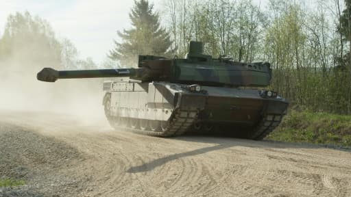 Un char d'assaut utilisé lors d'un exercice de l'armée française à Tapa, en Estonie, le 22 mai 2017 Un char d'assaut utilisé lors d'un exercice de l'armée française à Tapa, en Estonie, le 22 mai 2017