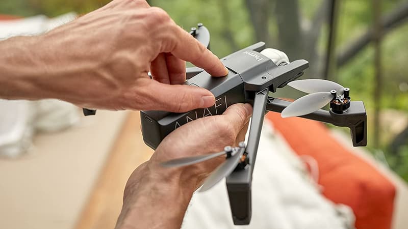 Amazon : remise de 200 euros sur le drone Parrot Anafi (durée limitée)