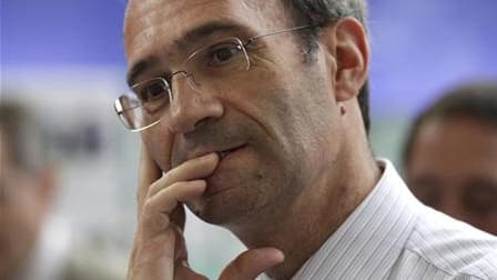 Le ministre du Travail, Eric Woerth, a réaffirmé sur Europe 1, qu'il n'avait "aucunement" l'intention de démissionner et a de nouveau démenti être intervenu pour favoriser l'embauche de son épouse par le gestionnaire de fortune de Liliane Bettencourt. /Ph