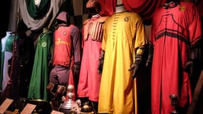 Les tenues de Quidditch présentées à l'exposition Harry Potter de la cité du cinéma.
