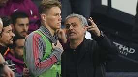 Scott McTominay aux côtés de son entraîneur Jose Mourinho