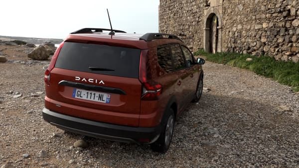 Dacia estime que cette version hybride pourrait représenter 25% des commandes de Jogger cette année.