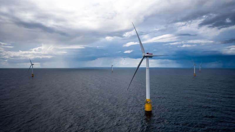 À 25 km des côtes de l'Écosse, 5 éoliennes flottantes d'origine Siemens ont été mises en service.
