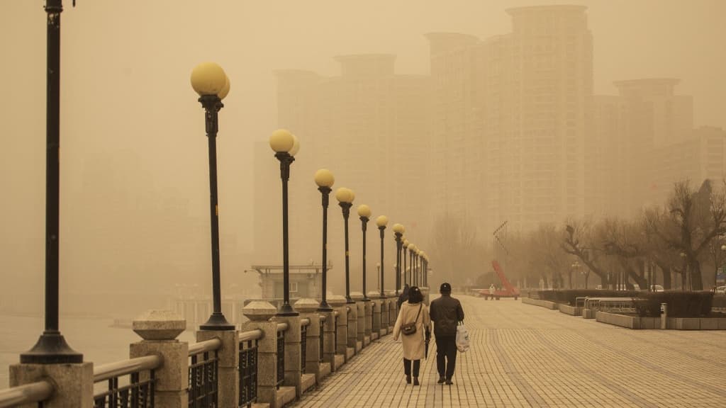 La ville de Jilin recouverte par le sable, mars 2023 
