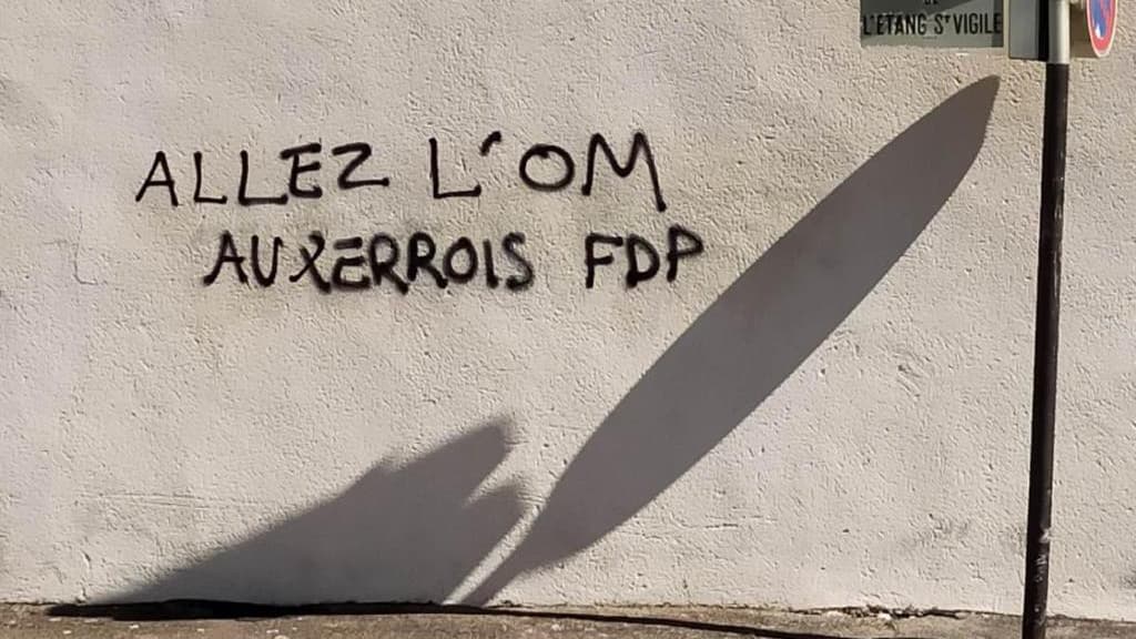 Les tags à Auxerre, le 3 septembre 2022.