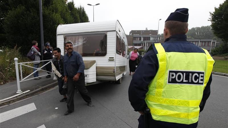 Lors du démantèlement d'un camp de Roms à Villeneuve d'Ascq au début du mois. Le Conseil de l'Onu pour les droits de l'homme estime que la France doit s'assurer que sa politique de démantèlement de camps de Roms et d'expulsion de migrants n'est pas en con
