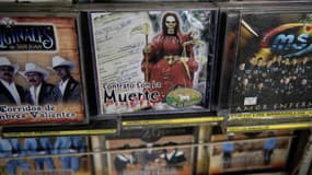 Des CD de narcocorridos se vendent dans certaines boutiques de Mexico.
