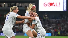 Toone buteuse contre l'Espagne. 