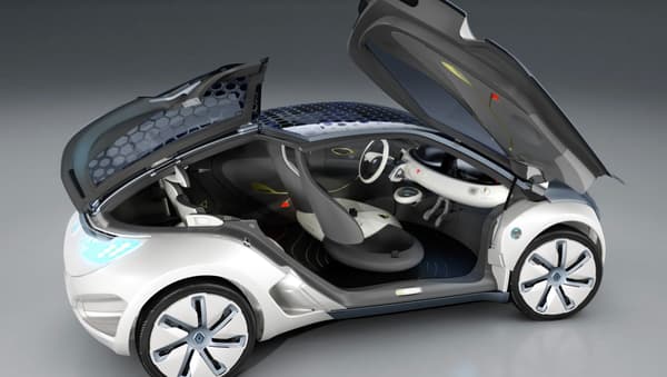 Après le concept thermique de 2005, Renault affirme en 2010 son virage vers l'électrique avec ce deuxième prototype.