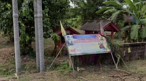 L'entrée du site monastique bouddhiste de Pa Nakhon Chaibovorn, dans la province de Phichit, en Thaïlande, en avril 2022.