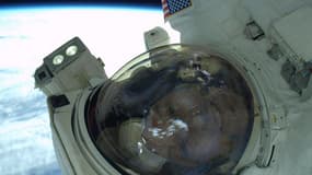 Le Selfie de Rick Mastracchio depuis l'ISS, le 23 avril 2014.