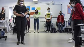 Une minute de silence observée dans un établissement scolaire en hommage à Samuel Paty