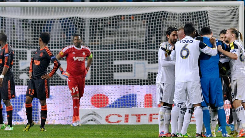 Les joueurs de Fenerbahçe célèbrent leur but face à Marseille en ligue Europa, jeudi 22 novembre.