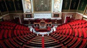 Le Parti socialiste et ses alliés du Parti radical de gauche et du Mouvement républicain et citoyen obtiendraient dimanche la majorité absolue à l'Assemblée nationale au terme du second tour des élections législatives en France, selon une projection en no