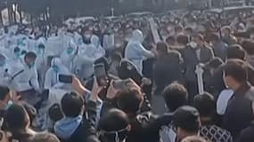Manifestation à Zhengzhou, en Chine, le 23 novembre 2022