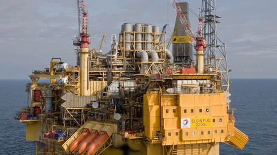 Le groupe pétrolier Total dit avoir trouvé l'origine de la fuite de sa plate-forme d'Elgin située en mer du Nord, au large de l'Ecosse. Selon une porte-parole du groupe, "La fuite provient d'un puits (de gaz) qui a été connecté il y a un an, et d'une form