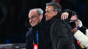 La joie de Luis Campos et Luis Enrique après la victoire du PSG contre la Real Sociedad, le 5 mars 2024.