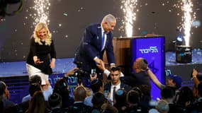 Benyamin Netanyahou fête sa victoire annoncée. 